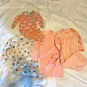 Sleeping Gowns for Baby Girl (newborn and 0-3 months)